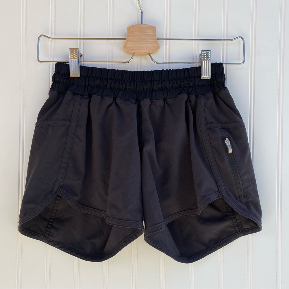 Lululemon Black Tracker Shorts Size 4